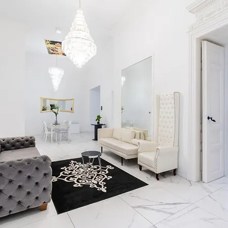 Eye Of Luxury شقة بودابست