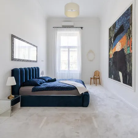 Eye Of Luxury Apartment Budapest