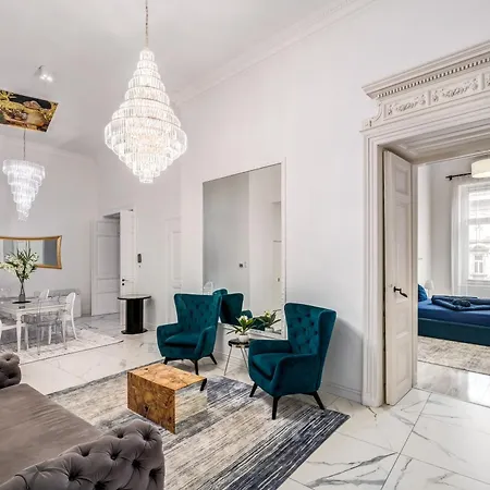 Eye Of Luxury * Budapest
